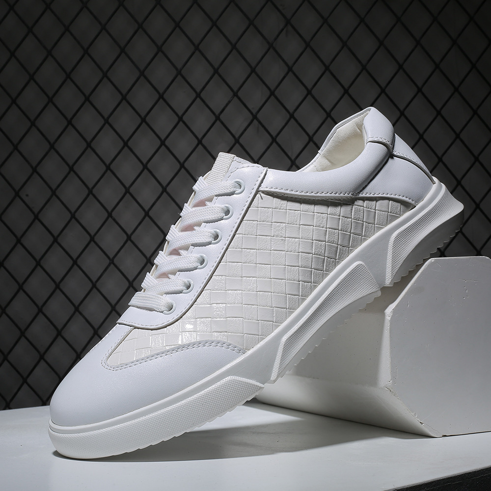 New man's shoes big, fashionable, one-shoe-shoe-shoe-shoe-shoe-shoe-shoe-shoe-shoe.