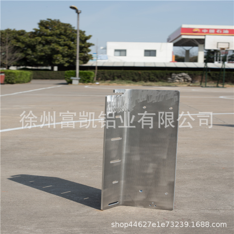 Welding of aluminum plate cutting and welding of aluminum plate in Xuzhou for various alien products