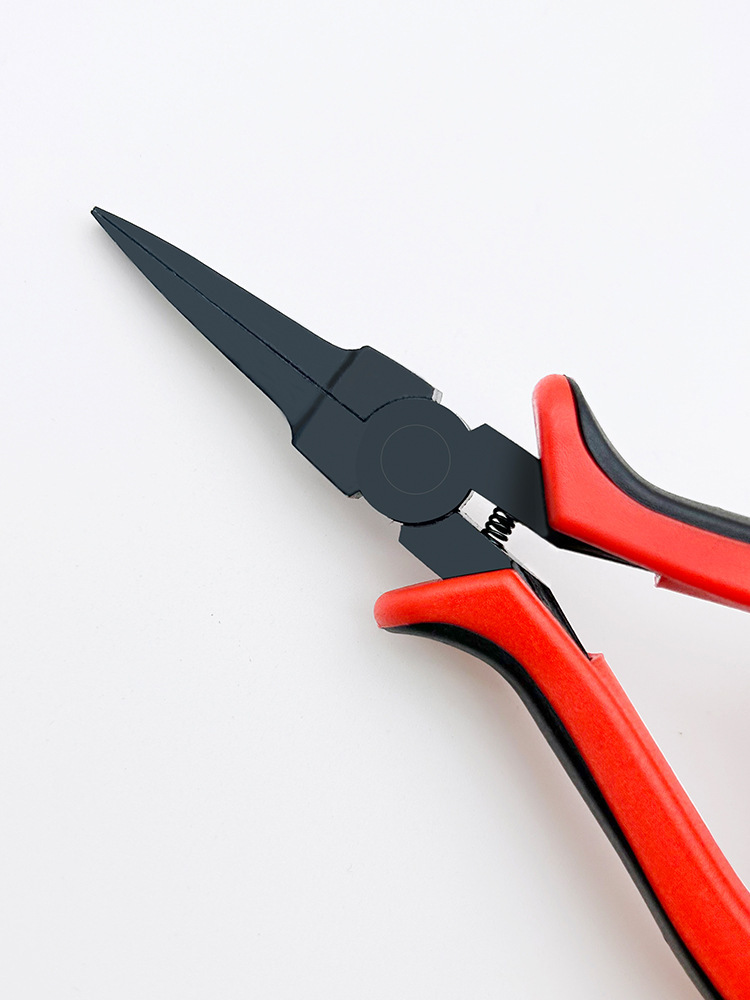 The flat-touched fishing pliers are tied to the pliers and the wire pliers.