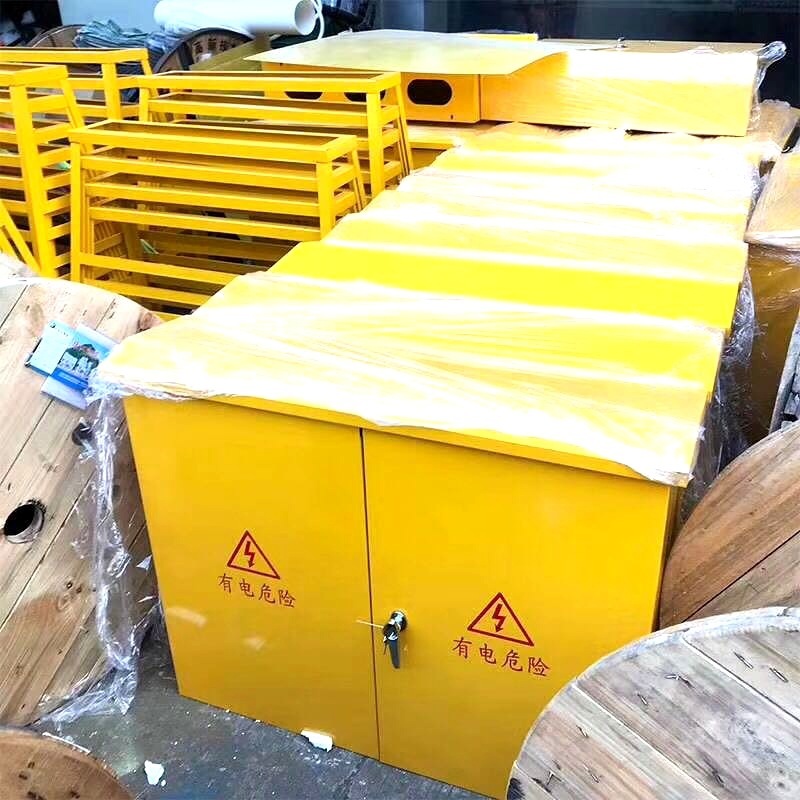 Electrical transmission equipment distribution cabinets for electricians in the stainless steel waterproof-plugs in the secondary distribution tank