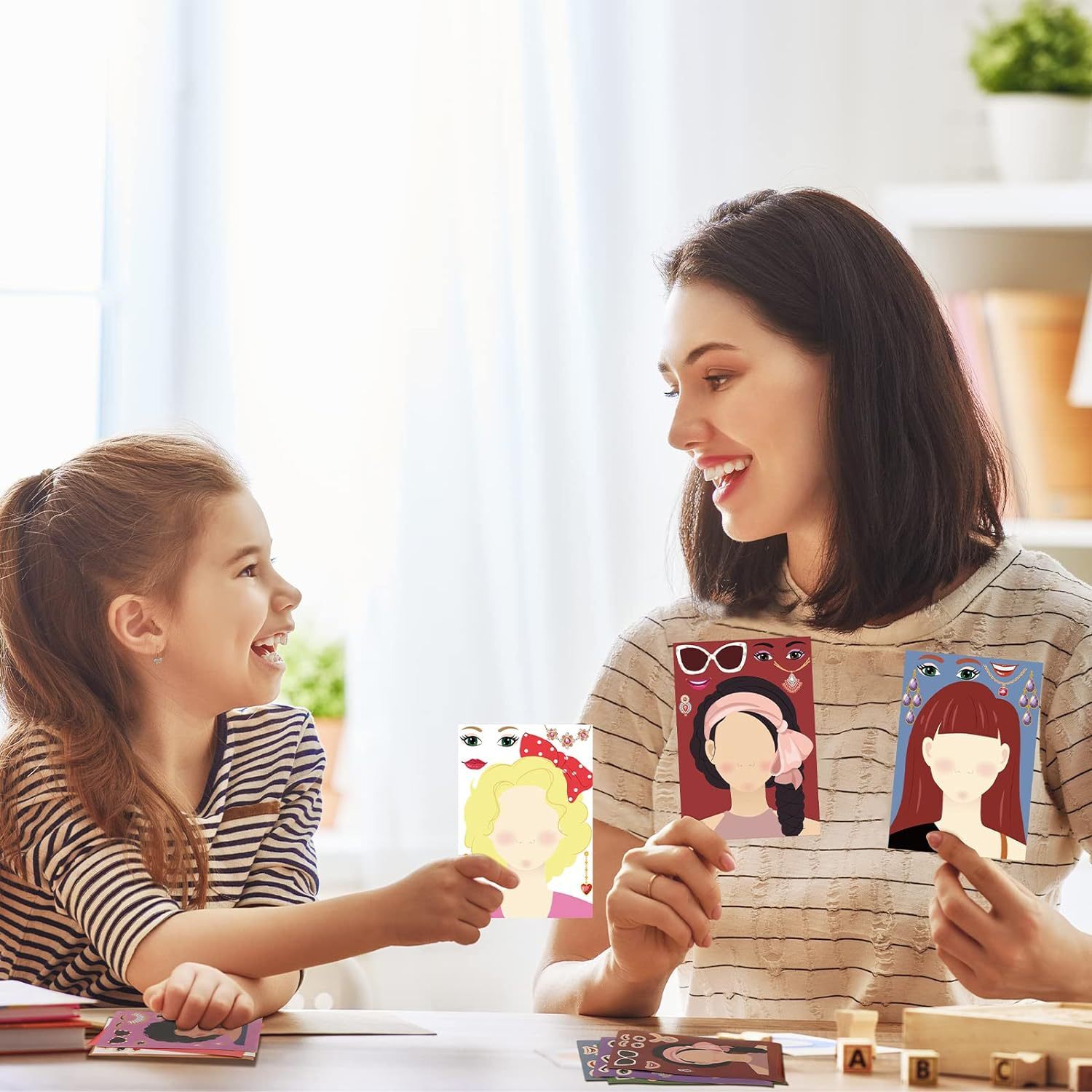 Nhà sáng tạo O-American 5 đã thay nhãn dán và thay đổi nhãn hiệu đồ chơi cho trẻ em.
