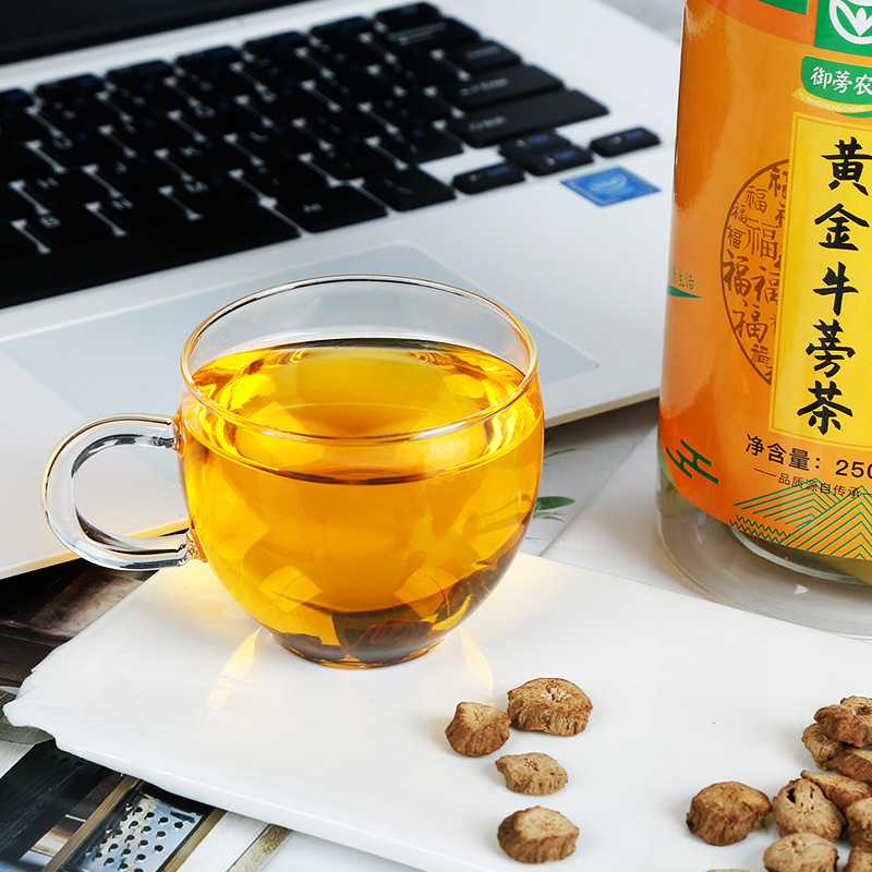 Tôi cá là anh sẽ được uống trà.