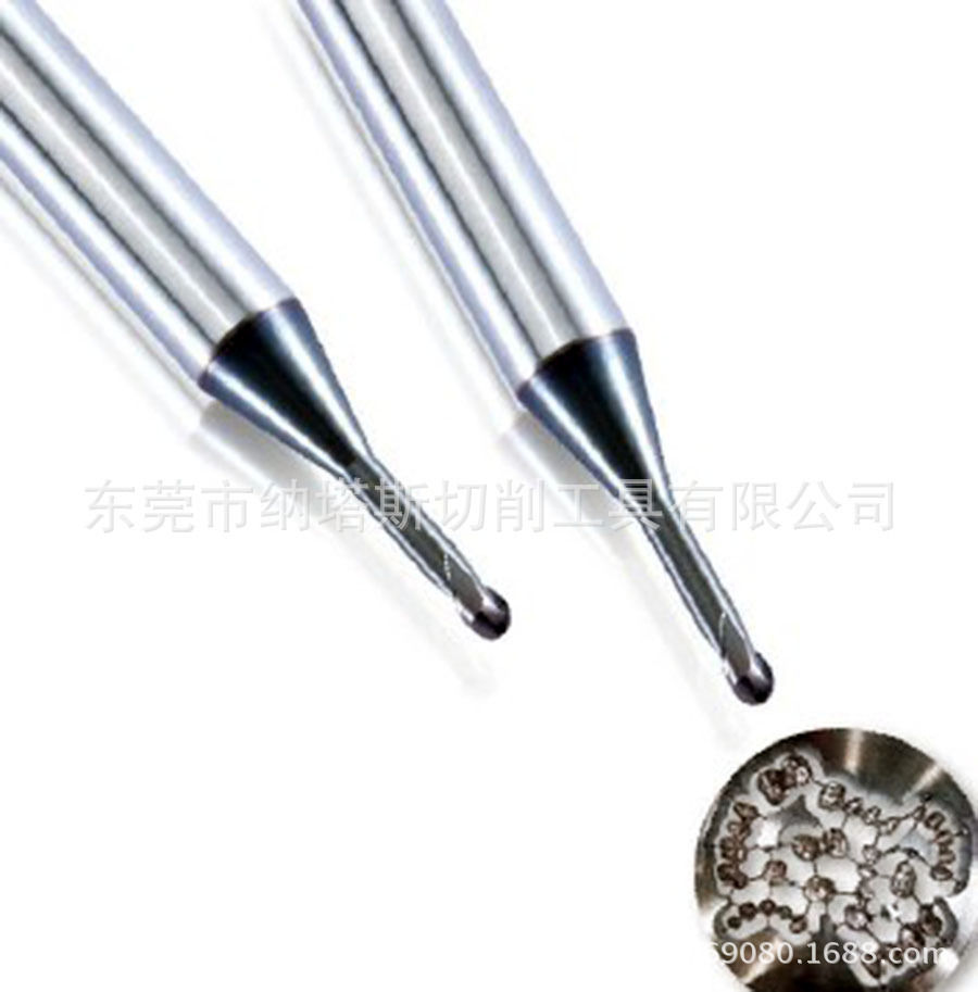 Những cái rãnh nhỏ bằng thép tungsten để tránh quan tài hai lớp.