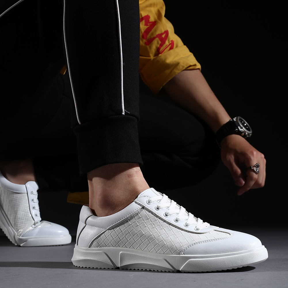 New man's shoes big, fashionable, one-shoe-shoe-shoe-shoe-shoe-shoe-shoe-shoe-shoe.