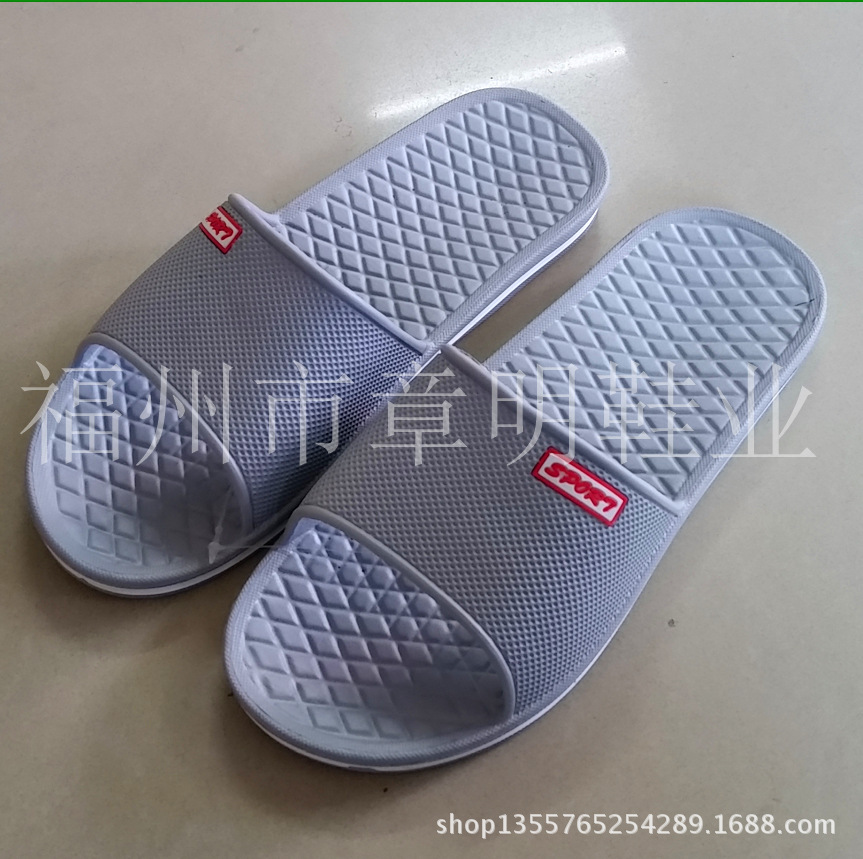 Hàng hóa cổ điển, dép trong nhà, dép khách sạn, dép phòng tắm.