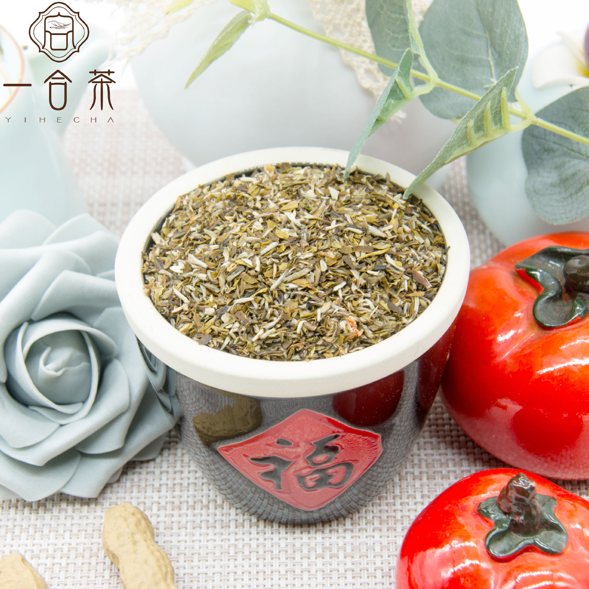 Hương của Jasmine, trà và trà nguyên liệu của Jasmine bán rất tốt.