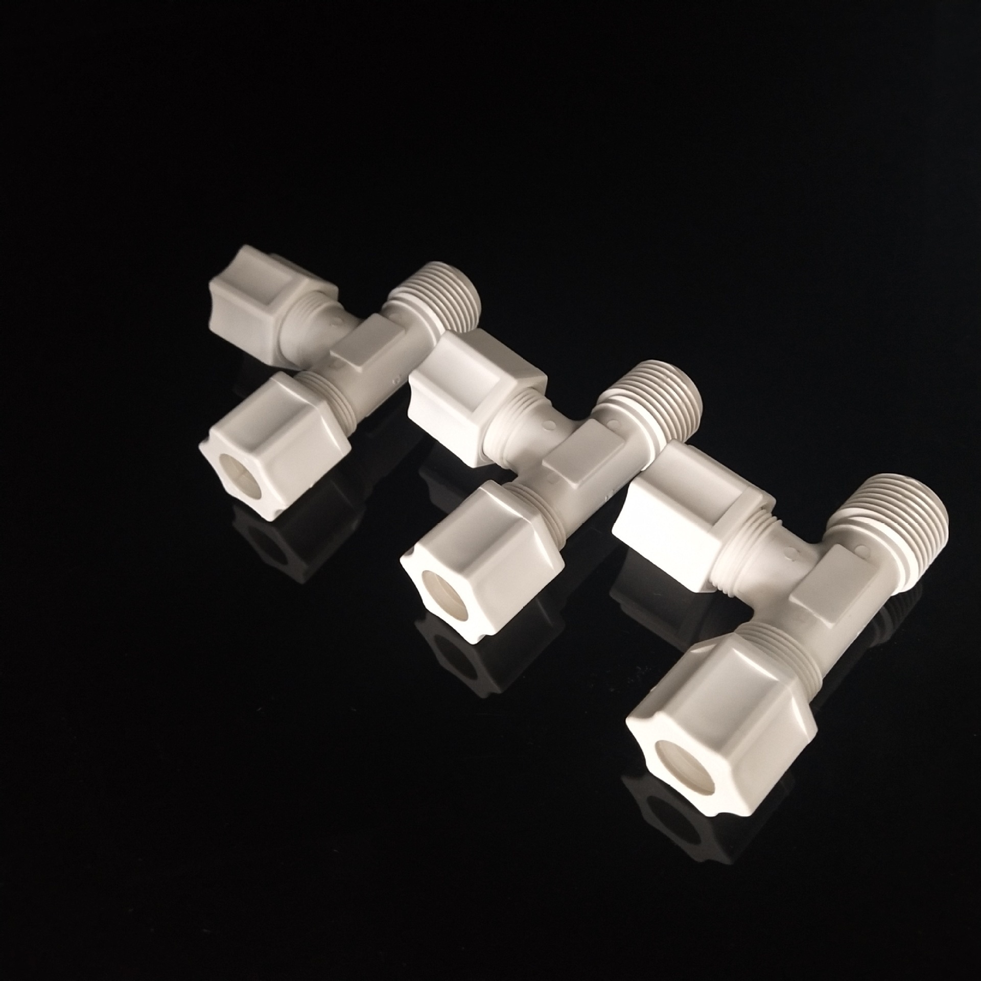 P.P. plastic card set of three connections to the outer tooth, three-channel lysin corrosion PE tube PP tube PTFE connection