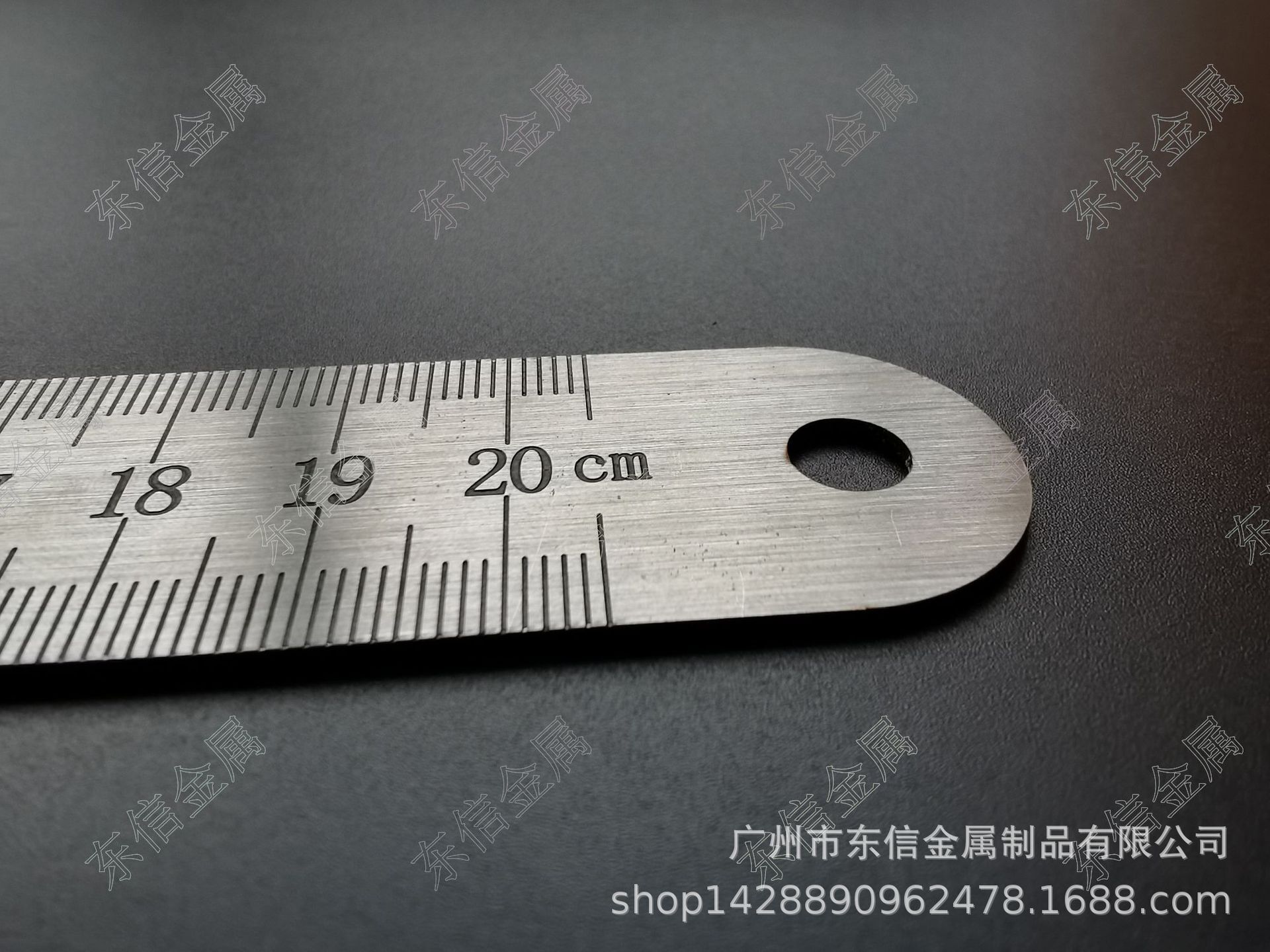 "Standhead drawing ruler, student stationery 20CM steel, live gift ruler."