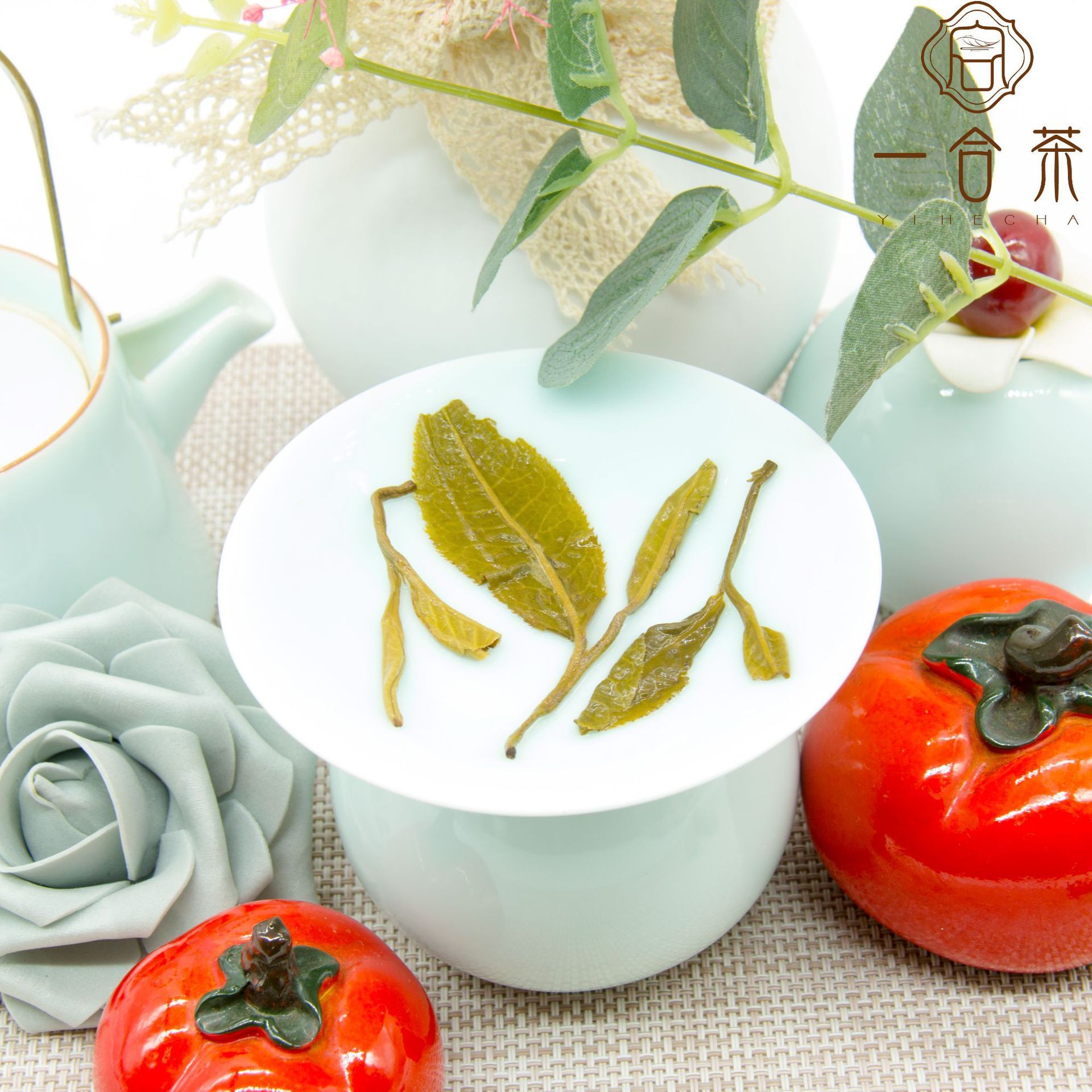 Bạch Long Môn Jasmine Embinory.