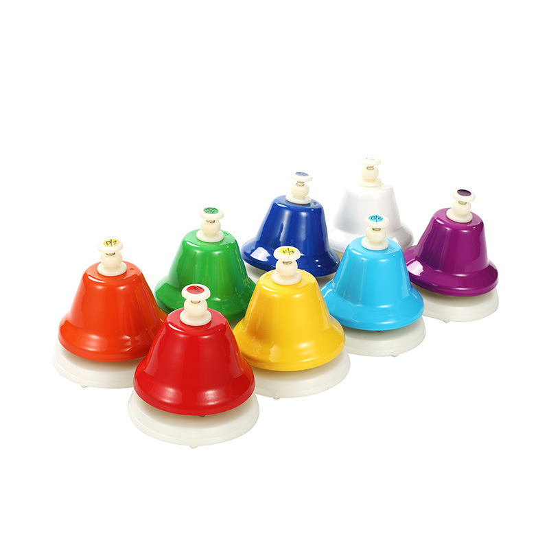 Orf's 8-point-point-bell kindergarten baby children banging on instruments of music teaching instruments.