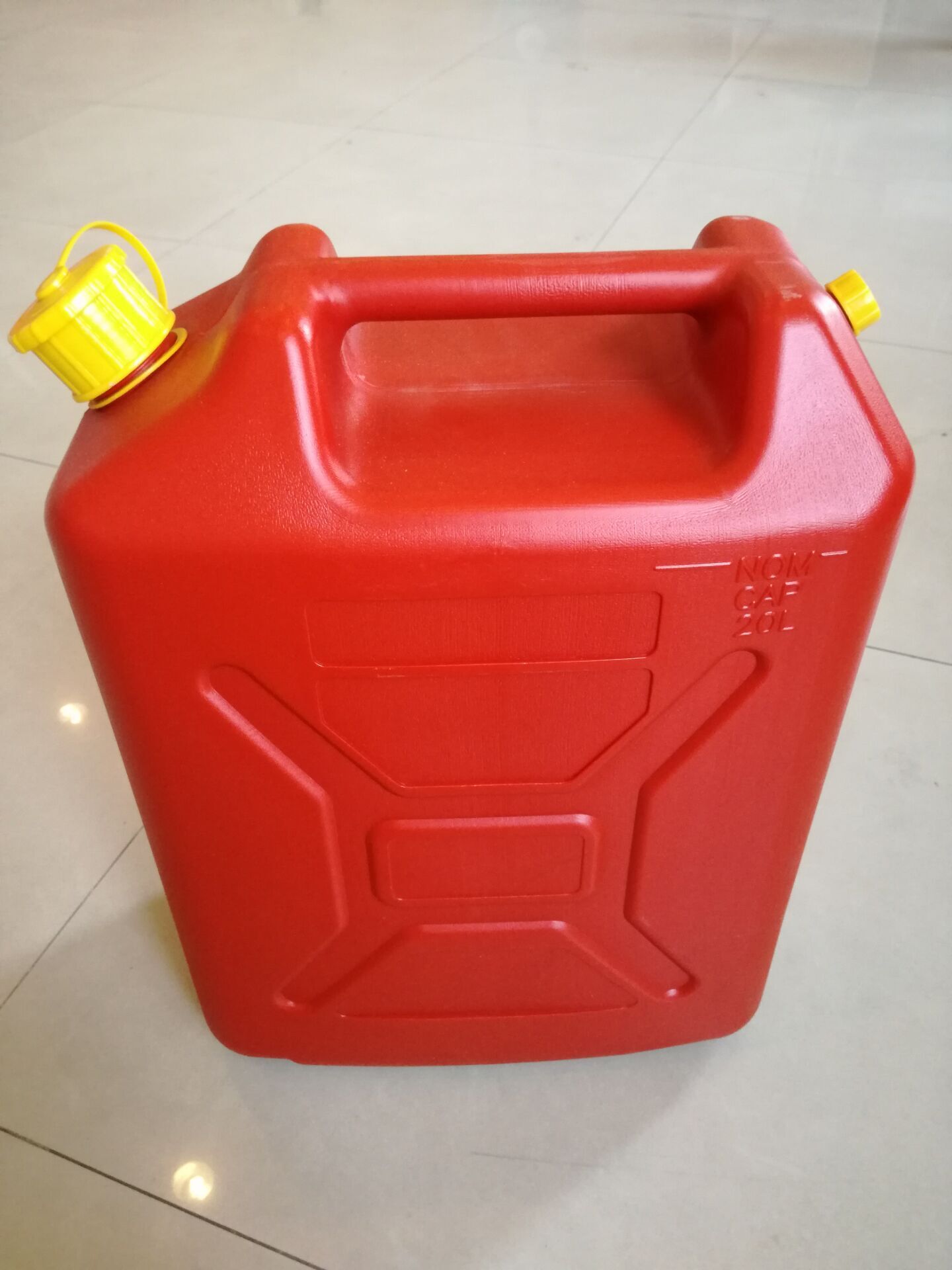 20L plastic gasoline drums, diesel drums, portable oil drums, PE material, source factory.