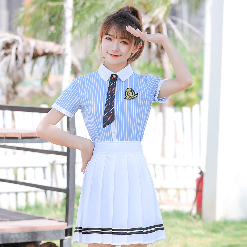Học hè Trường Phong. Lớp học ngắn gọn Hàn Quốc, bộ đồ 100 váy, đồng phục học sinh.