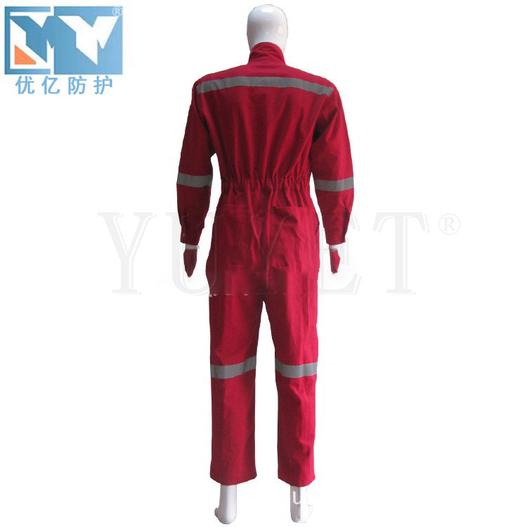 Cotton-retarded clothing aromatic fire-retarding plant provides direct fire-retardation and fire-proof clothing