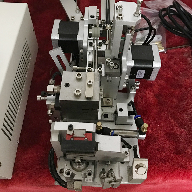 The electron wire automatically wears the tube transformer's copper-lined tube set on the circuitian