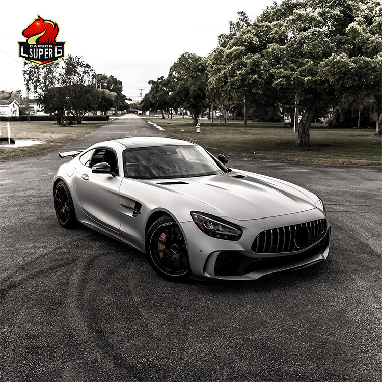 Nó dành cho Mercedes AMG để khởi động lại thanh trước GTR bằng đuôi lá.