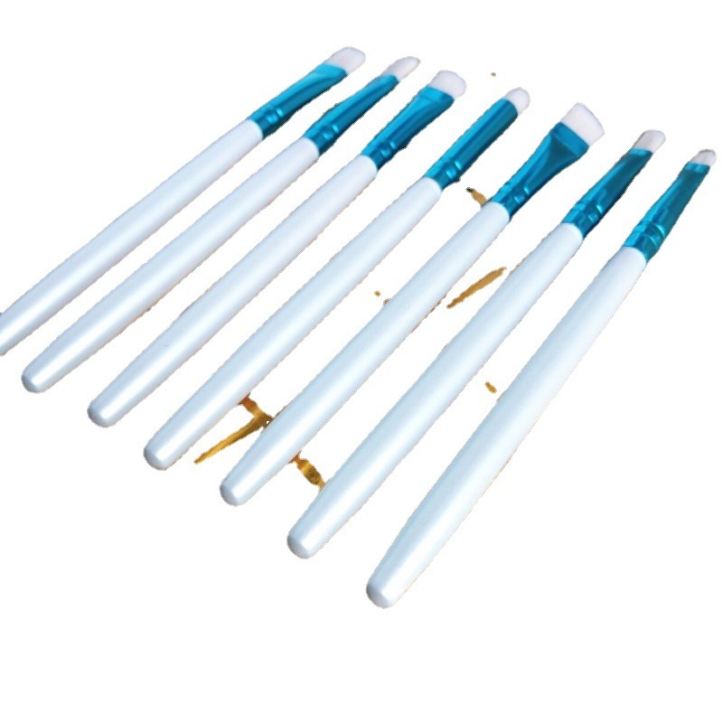 Single eye brushes, six seven pairs of sponge eye brushes.