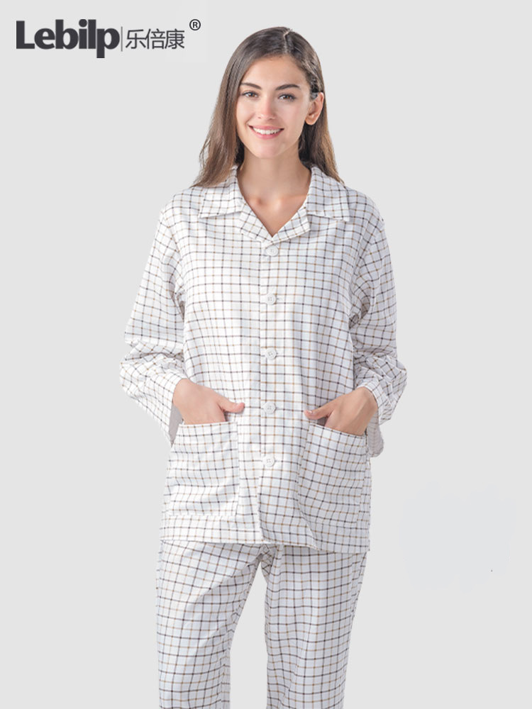 Lobecon, the patient's clothes are pure cotton in the long sleeves of men and women in hospital pyjamas.