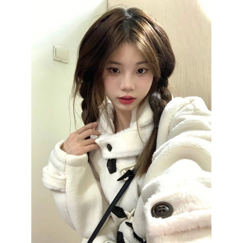 Phiên bản của hiphop Teddy trên áo khoác được thiết kế để làm ấm bộ đồ cotton.