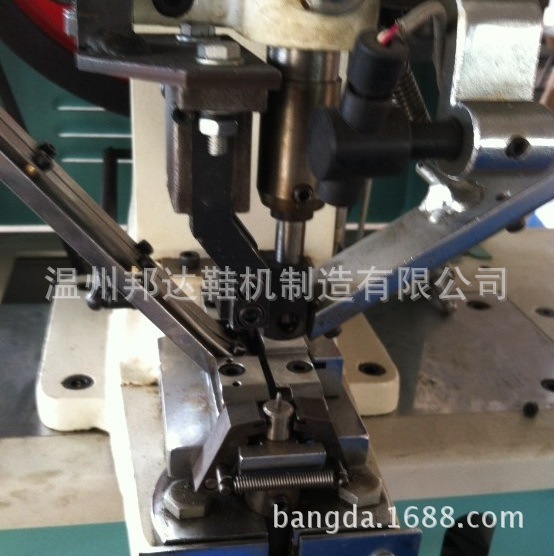 Nó dành cho Bonda BD-107, hai bên.