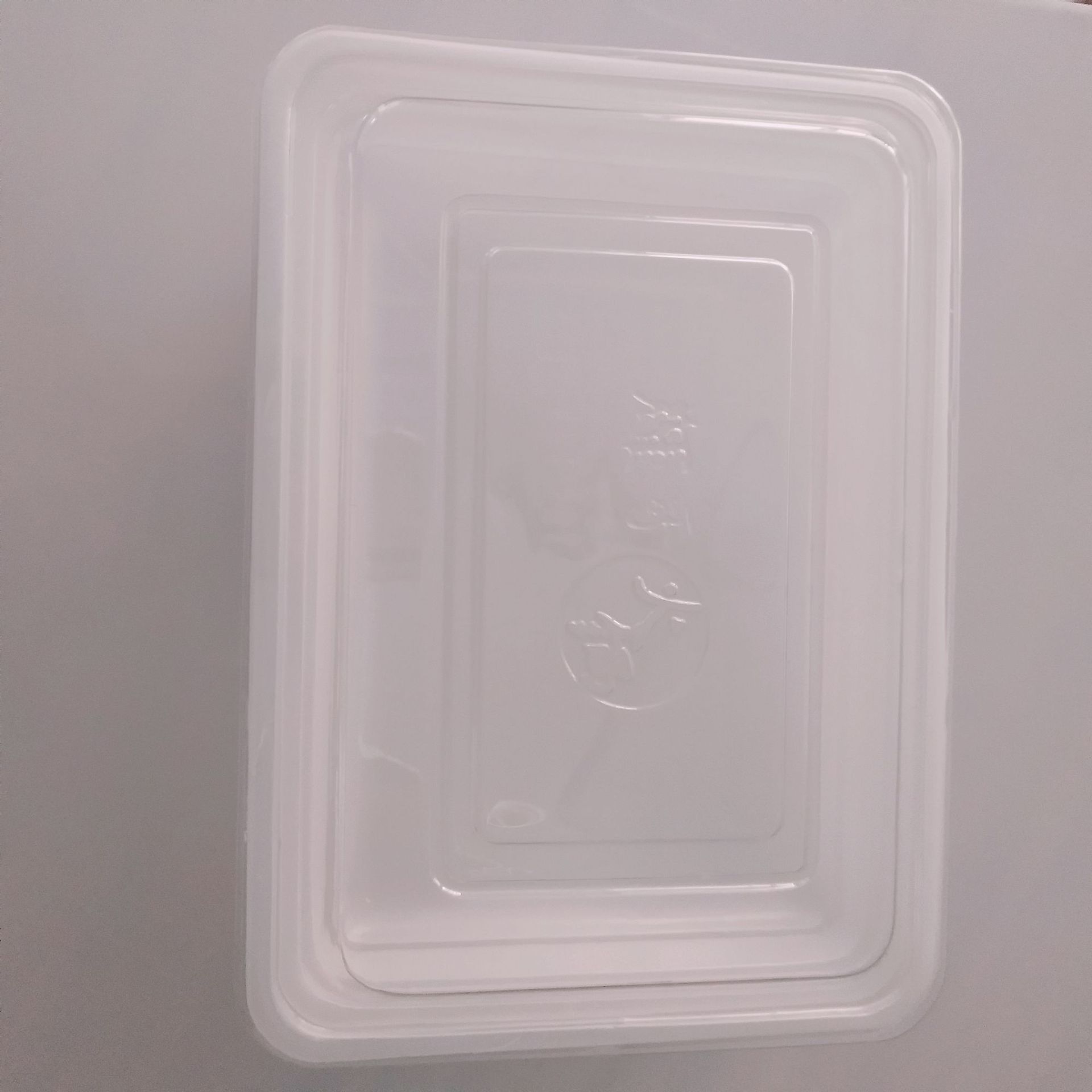 The plastic box in the Pvc box is scheduled for immediate sale.