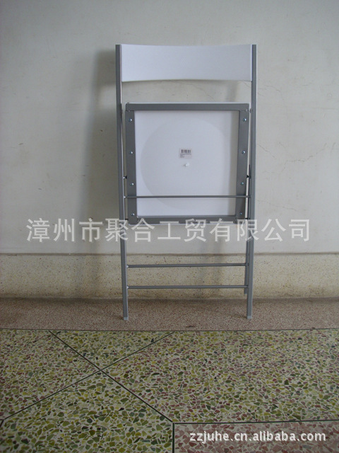 Easy to carry plastic chairs, high-strength plastic chairs, piping plastic folding chairs, steel pipe furniture