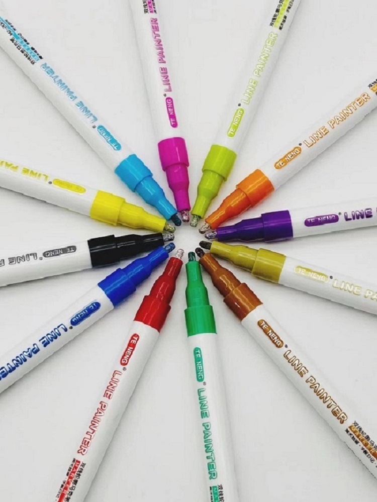 Double-lined sculptor colour-marked pen students using 8-colour, 12-colour handbook fluorescent pens