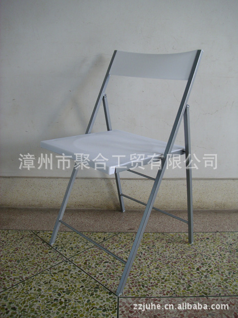 Easy to carry plastic chairs, high-strength plastic chairs, piping plastic folding chairs, steel pipe furniture