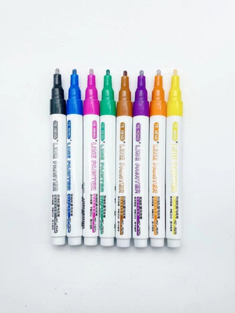 Double-lined sculptor colour-marked pen students using 8-colour, 12-colour handbook fluorescent pens