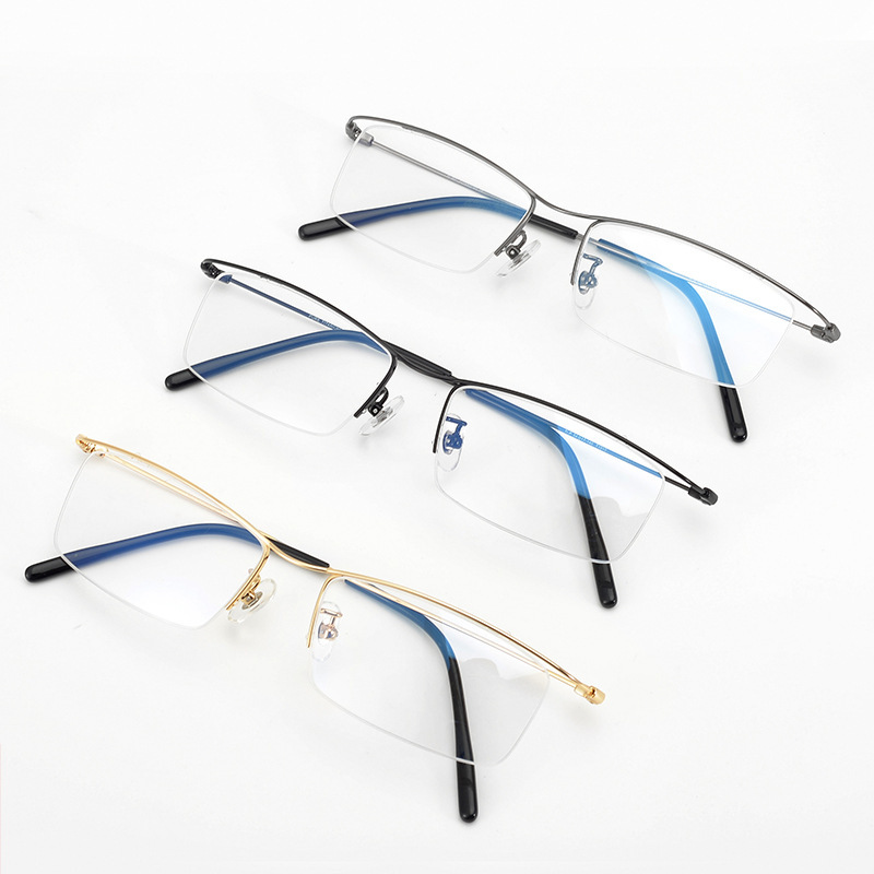 The eyebrow lenses, the naked titanium lenses, the super-light glasses, the half-frame with the new eyeglasses.