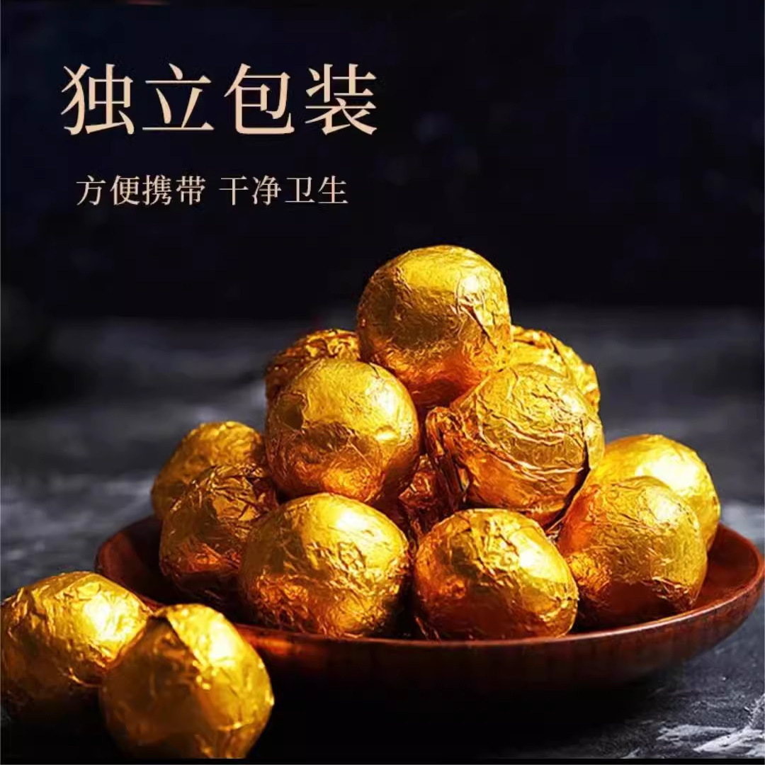 Cây cối thích nghi với gốc cây cho hương thơm cổ xưa của hương thơm cổ xưa.