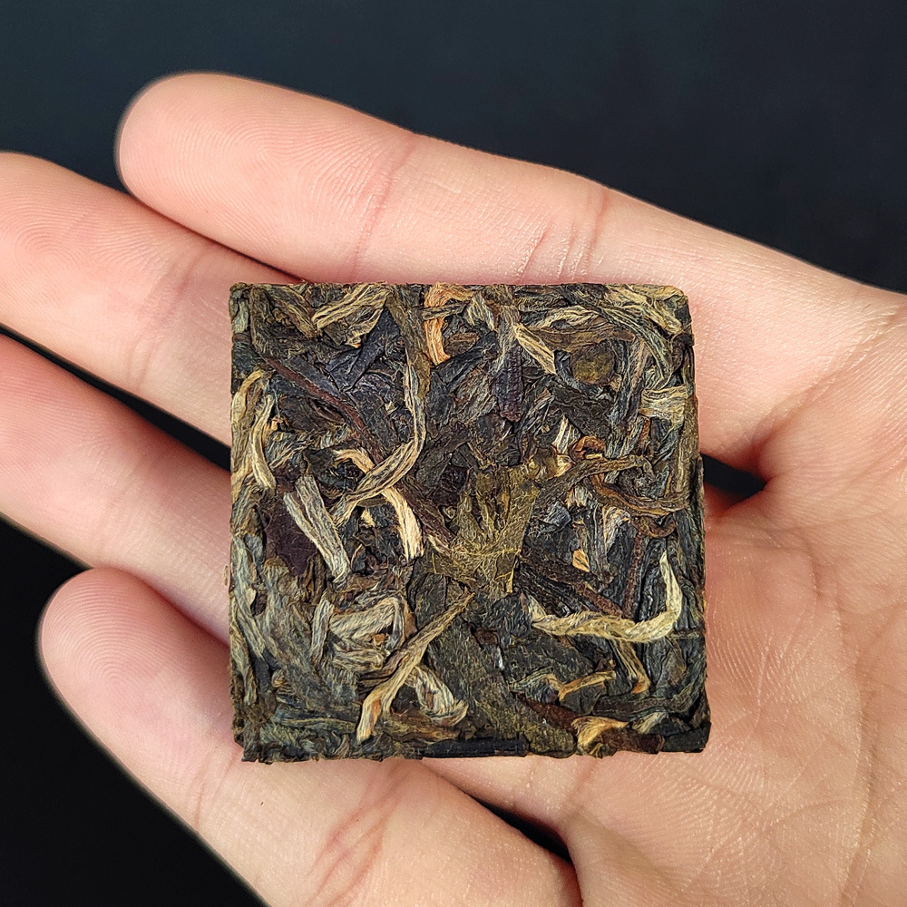 Tôi sẽ làm một ít trà và bánh quy.