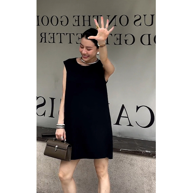 Mùi hương Pháp nhỏ, nữ thần cao cấp, chiếc váy đen dày đặc, váy mùa hè.