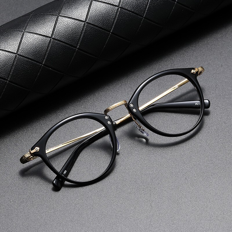 New retrospective frame man with titanium with a close-sighted blue light-proof fashion lens frame.