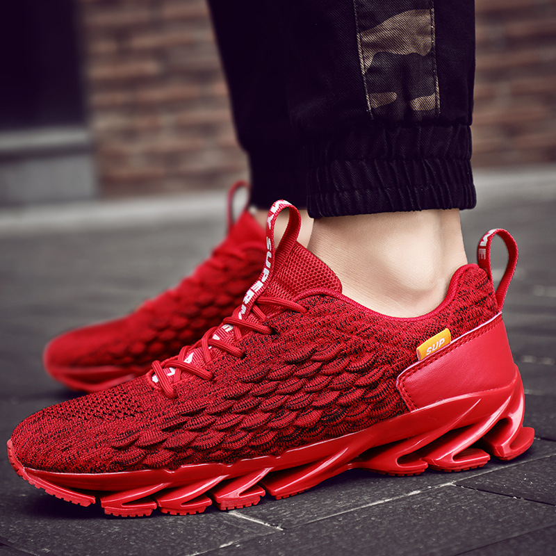 A new 2023 for Blade male sneakers.