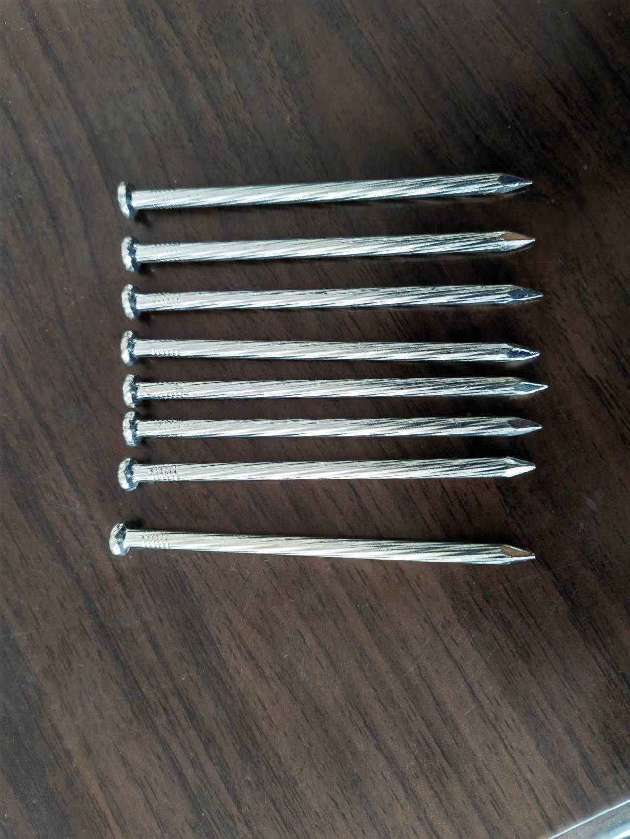 Cement and steel nails, helixed steel nails, slashed cement nails, electroplated zinc mud nails, dent concrete steel.