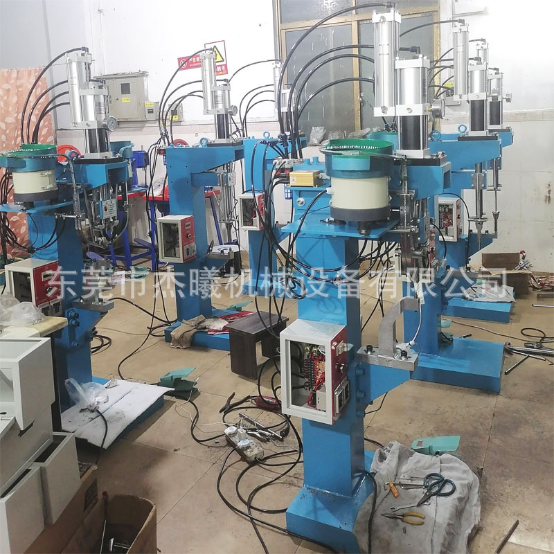 Aerobic two-particle hollow nailing machine, a half-empty two-headed pressurizer, fully automatic double-sided nailing machine.