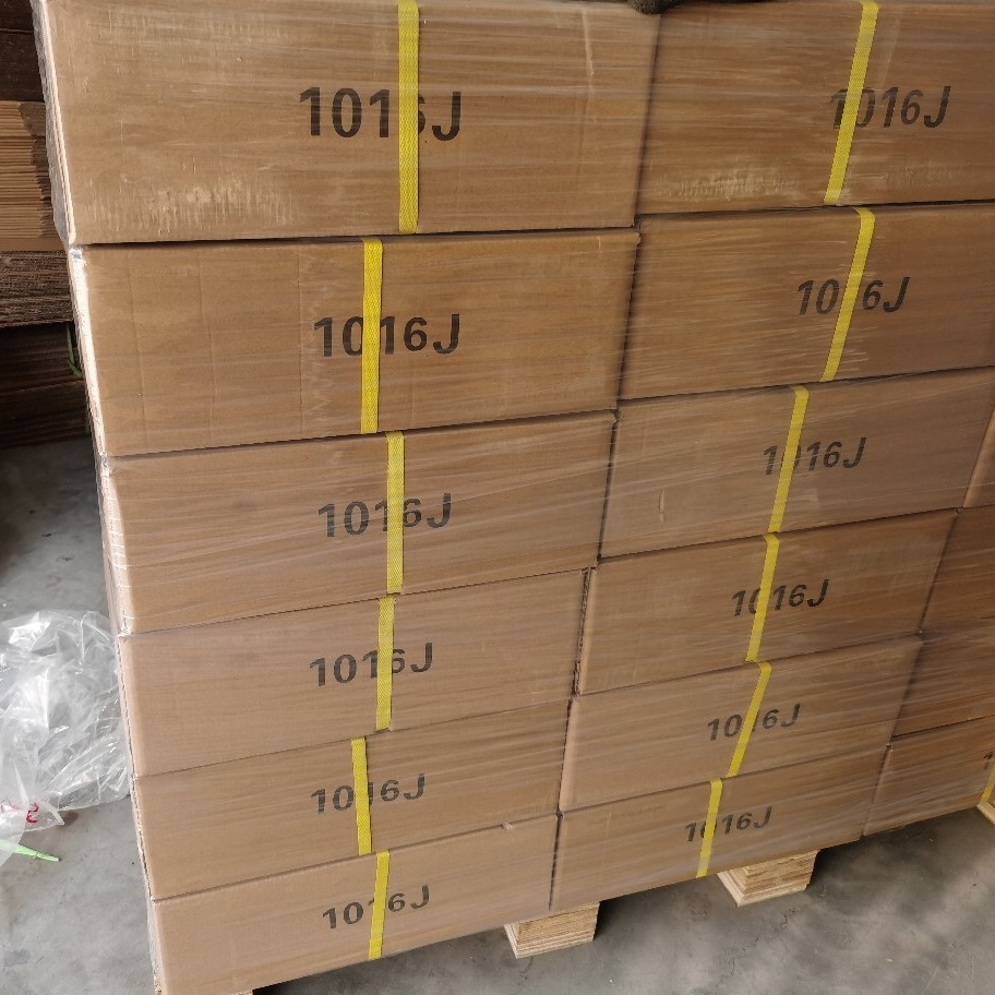 The manufacturer produces a batch of 1010 J, 1013 J-yard nails and 1008 hand nails with U-type nails.