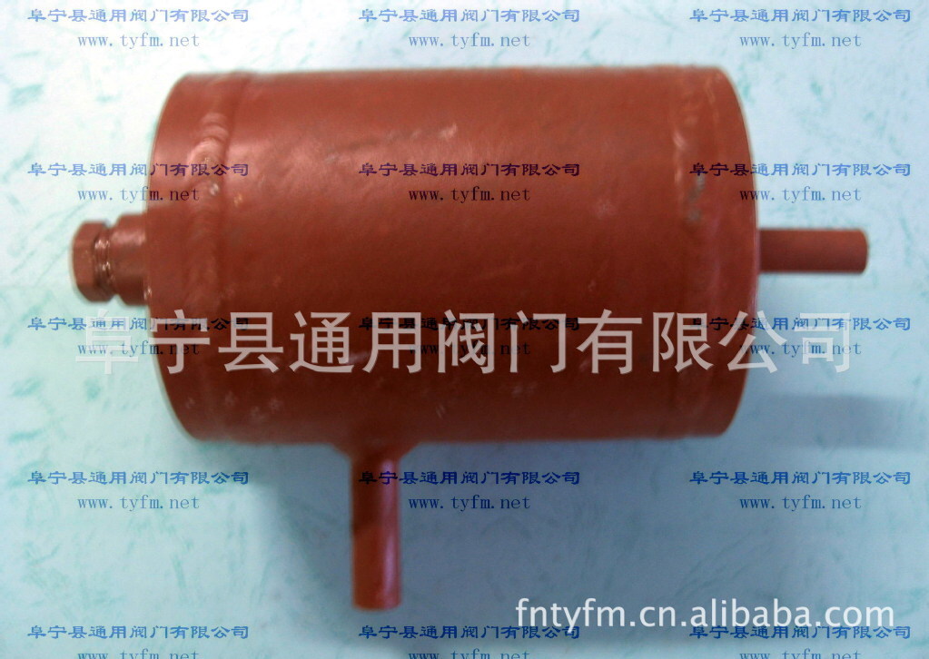 Gas source distributor (gas source multi-road valve)