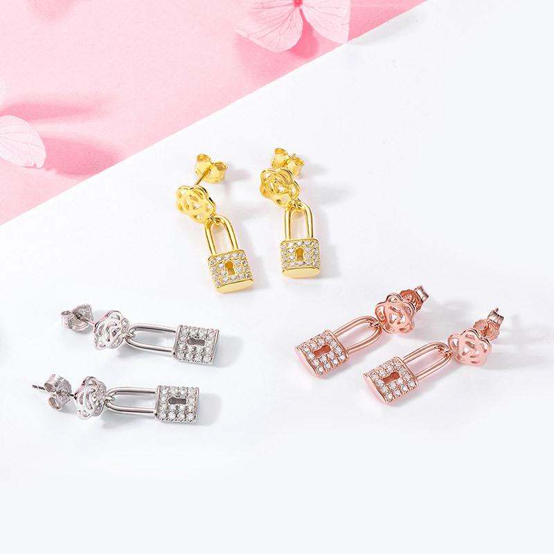 Ginami S925 is a substitute for a Korean earring.