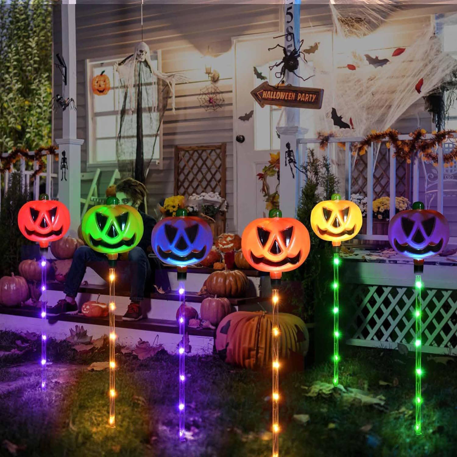 "Hallow pumpkin solar-plugs, pumpkin garden decorations, Halloween lights outside."