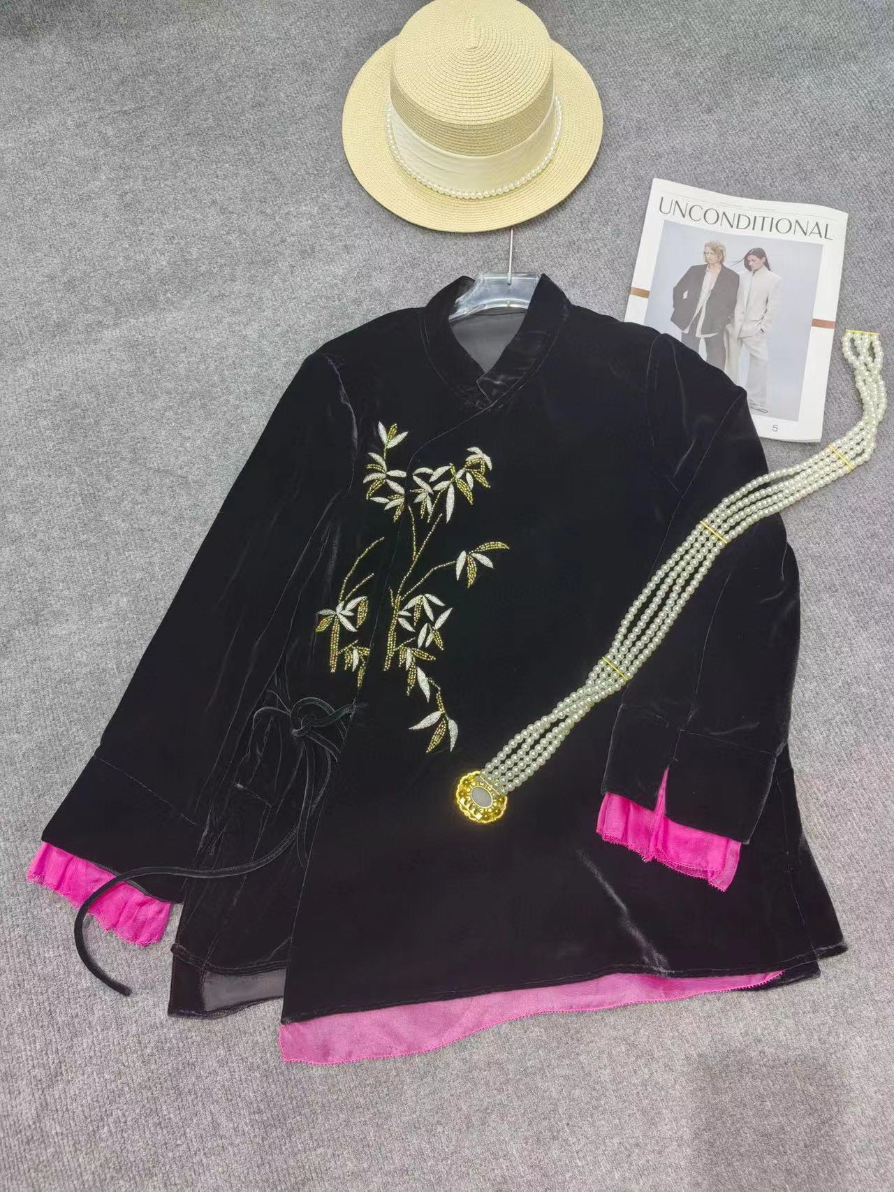 No refund, no change! Easy, thin, velvet velvet embroidered, long-sleeved, new Chinese wind top.