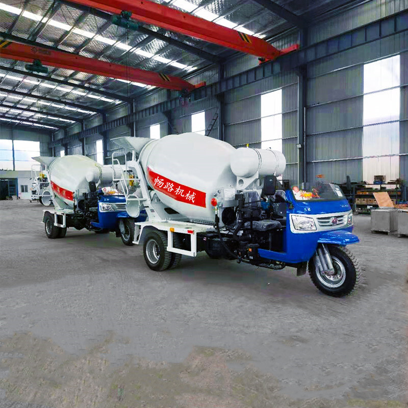 Retrofit of the manufacturer ' s hybrid car, two five-wheel concrete mixer, limited-wide small cement trans-shipment vehicle, current vehicle