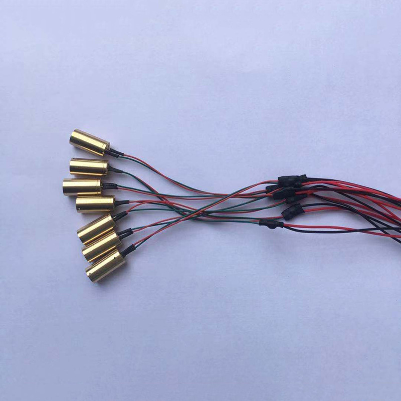 Long-guided laser model group with a wavelength of 520 nm in diameter of 10 mm green spot stage