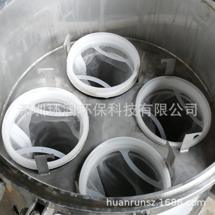 Preprocessed stainless steel bags filters, filters can be cleaned and replaced.