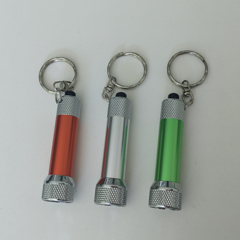 A 5LD alloy flashlight with a gift key and a mini-class 5LED light.