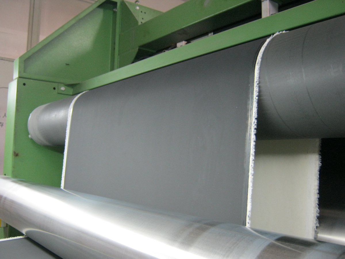 Supply of rubber packs, protection of rubber sheeting, rubber sheeting