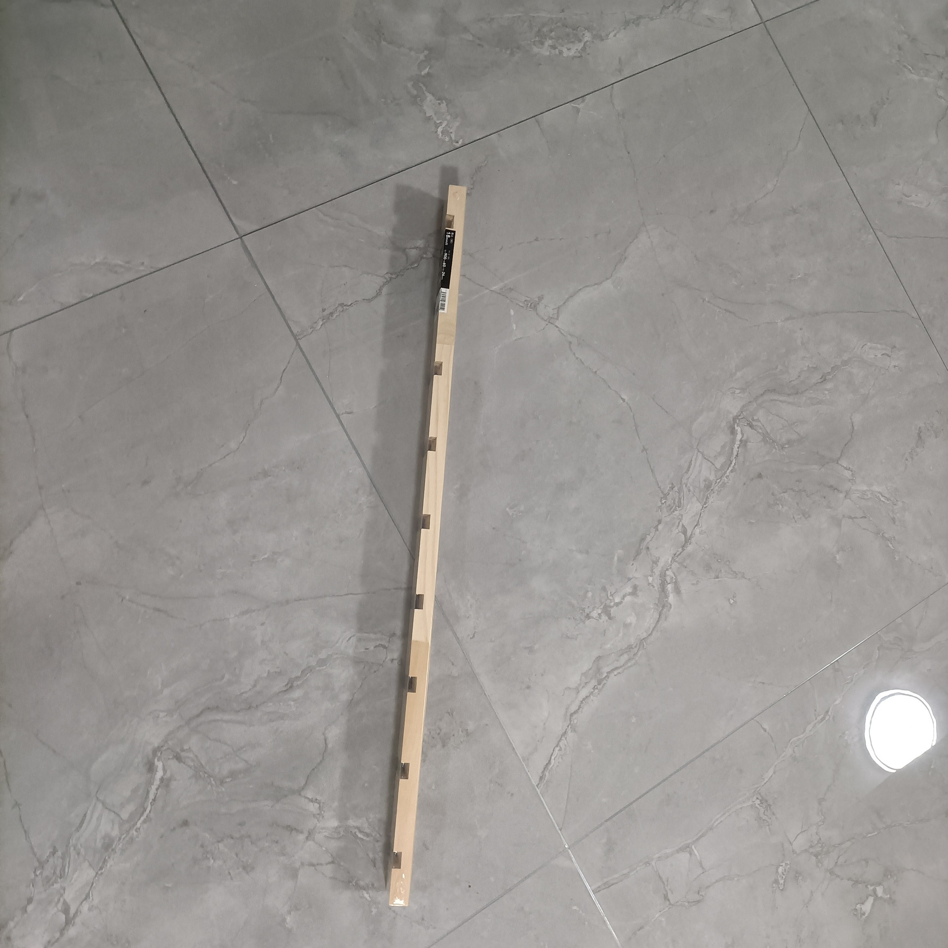 Supply of 90x6x2.4cm pine assembly pillar, 1.8cm plank, leg assembly product.