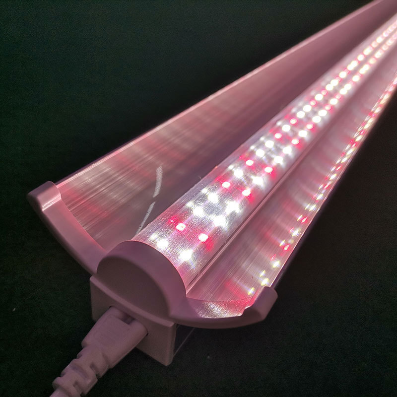 A new, big power-covered plant growth lamp, a red, blue, full-spectrum LED double-delay light.