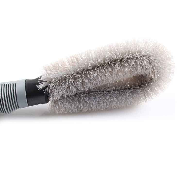 Car tire brushes, wheelbrushes, carbrushes, brushes.