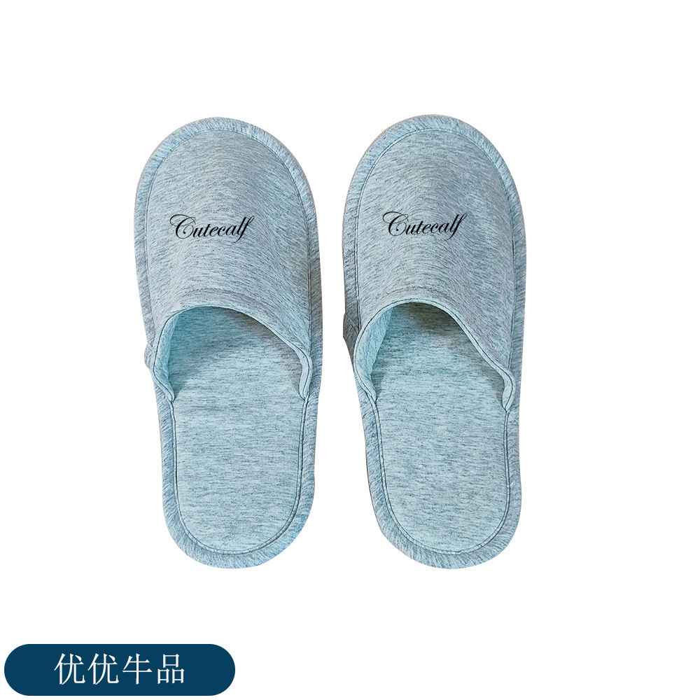 The factory made travel out of its own slippers with a bag full of cotton, soft and comfortable silk-printed slippers.